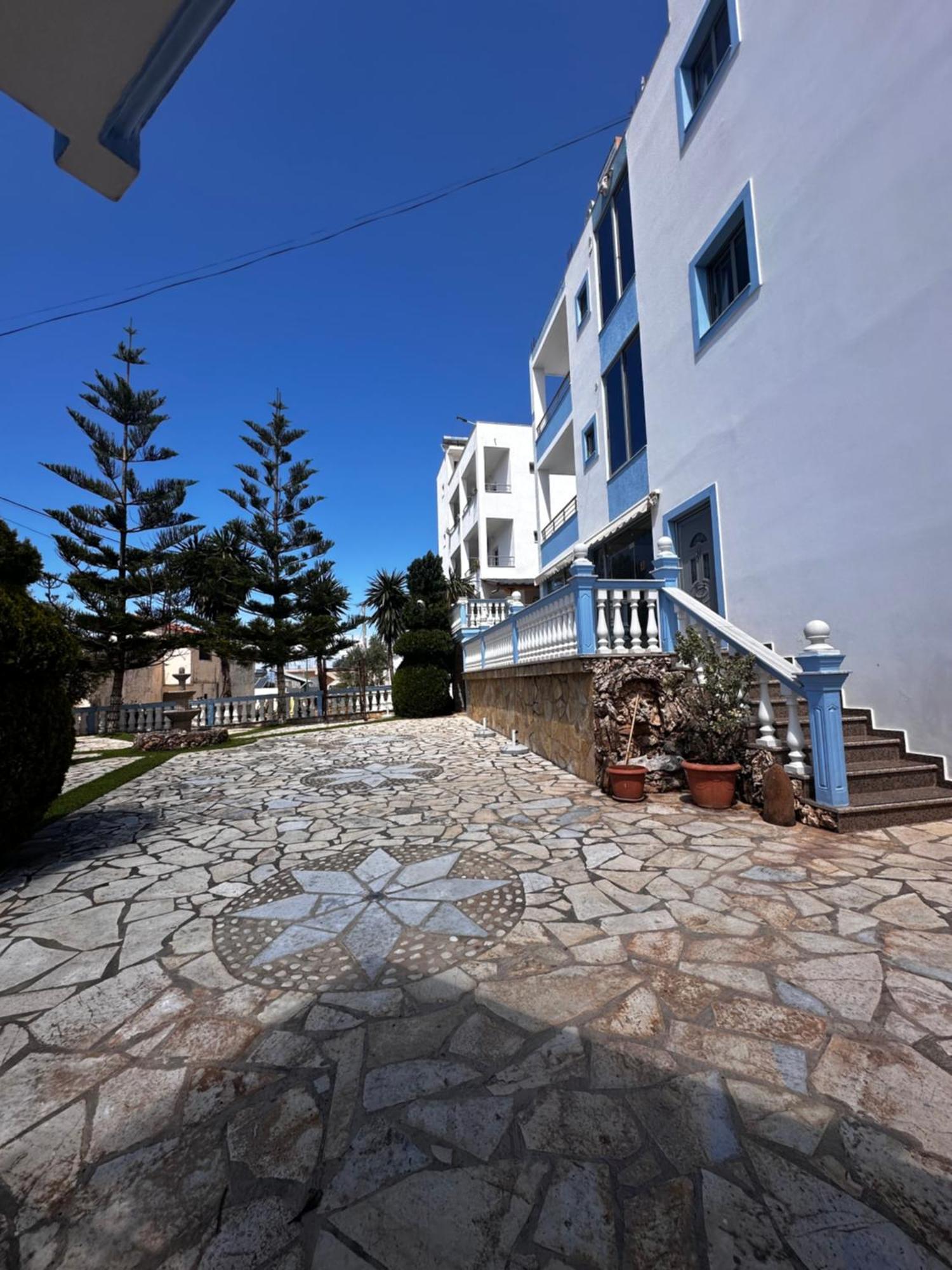 Esmeralda Hotel & Restaurant Ksamil Exterior photo